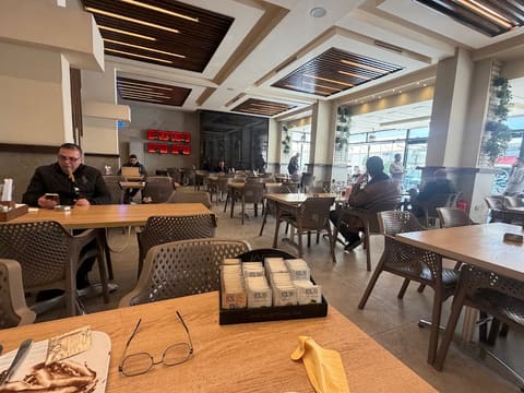 Café Sea Sweet — photograph 3