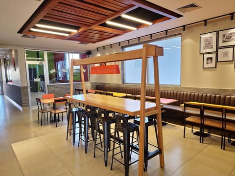 Burger King — photograph 3