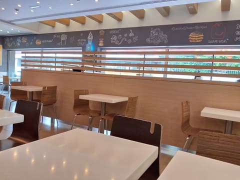 McDonald's — photograph 6