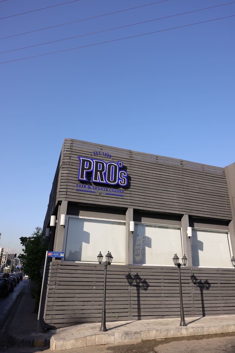 Pro's cafe