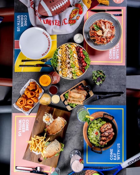 Pro's cafe — photograph 4