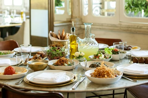 Liza Restaurant — photograph 2