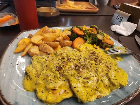 Moccachino Cafe — photograph 2