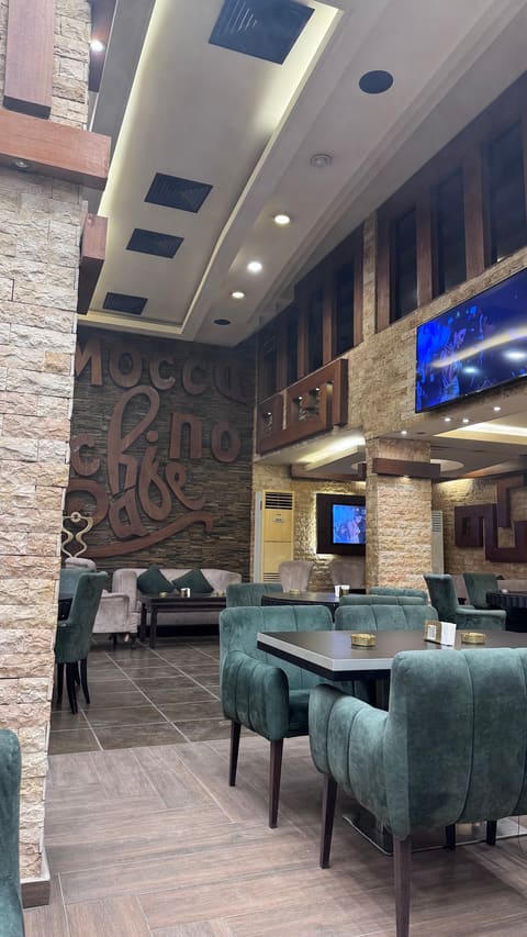 Moccachino Cafe — photograph 4