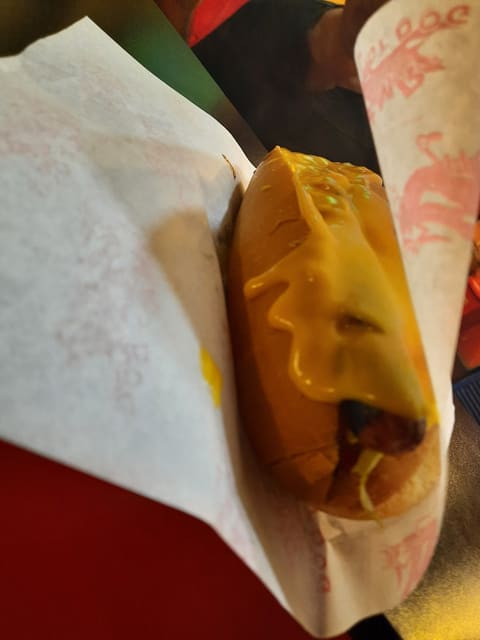 Hotdog rest — photograph 3