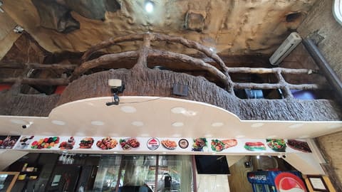 Tavern Cesar — photograph 6
