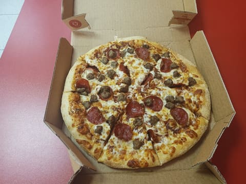 Domino's — photograph 2