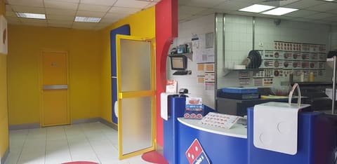 Domino's — photograph 5