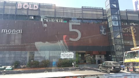 Loco — photograph 5