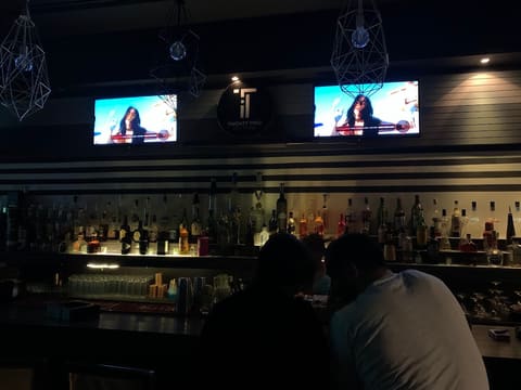 Twenty Two Pub Lounge — photograph 6