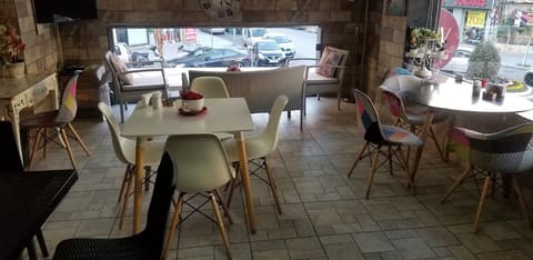 Ray’s Cafe — photograph 5