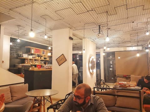 Chronicles Coffee House — photograph 5