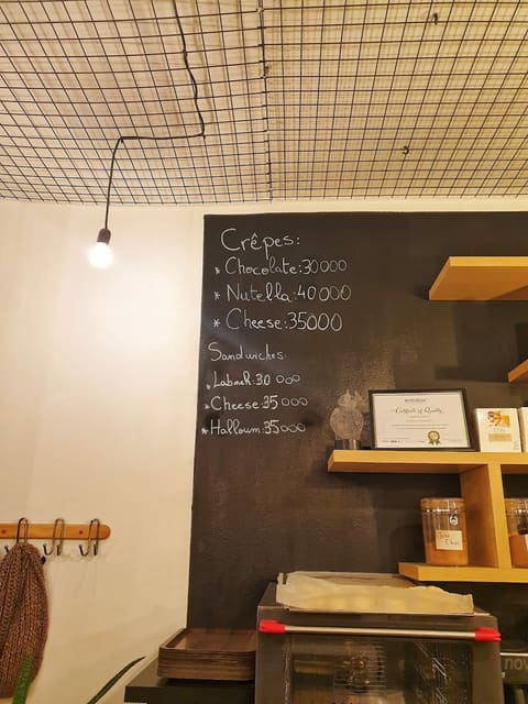 Chronicles Coffee House — photograph 6