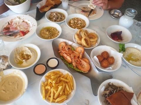 Abu Walid Seafood Rest — photograph 6