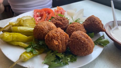 Falafel Joseph Zeinoun — photograph 2