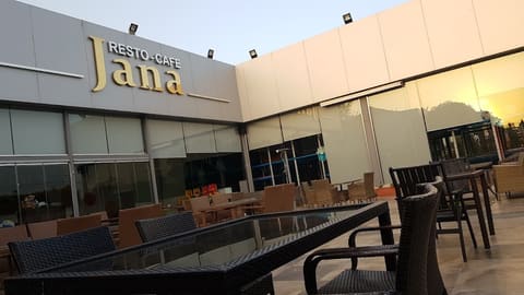 Jana Cafe — photograph 4