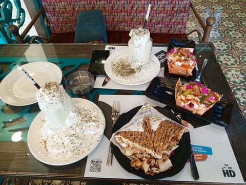 Alturki — photograph 5