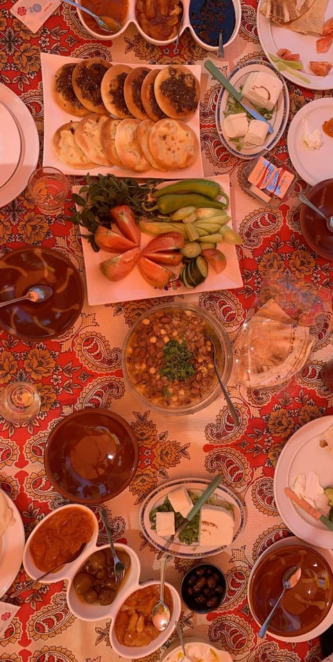 Akram — photograph 2