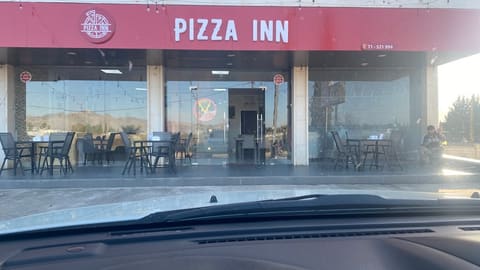 Pizaa INN — photograph 2
