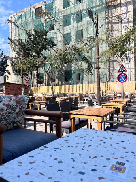 cozy cafe — photograph 4