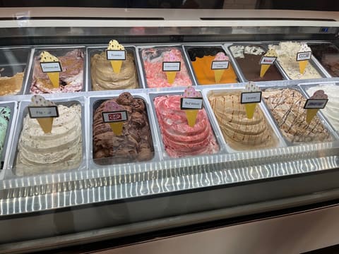 Gelato Show — photograph 3