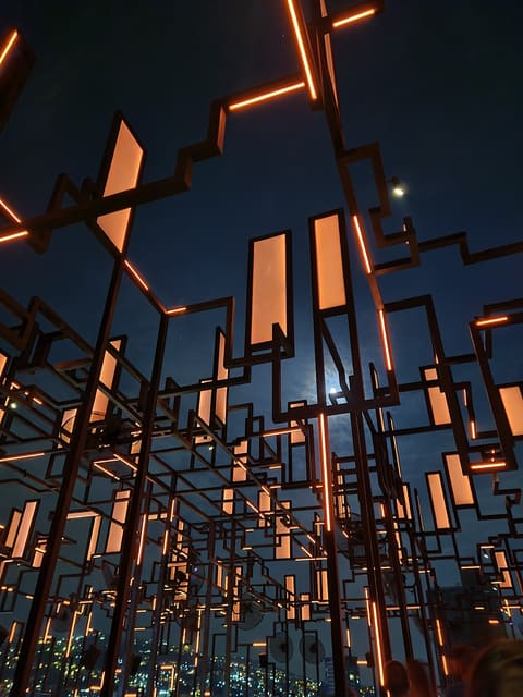 Spine Beirut — photograph 2