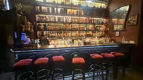 Cheers — photograph 4