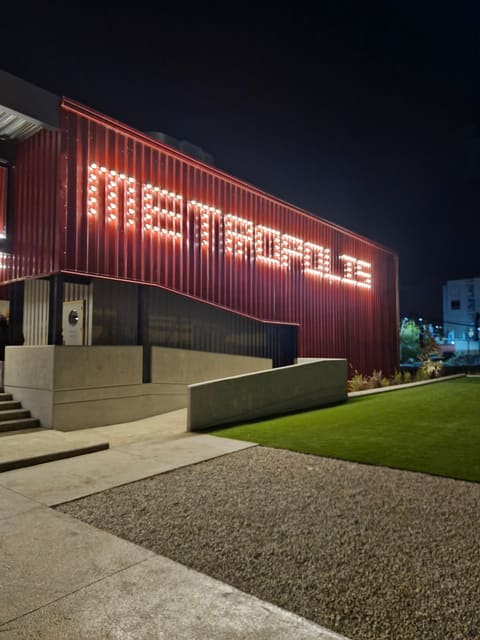 Metropolis Cinema — photograph 2