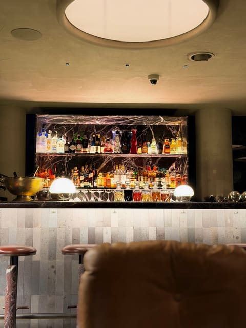 AKI The Lounge — photograph 6