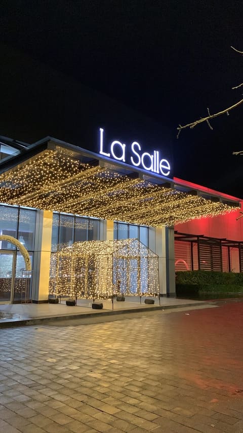 La Salle — photograph 6