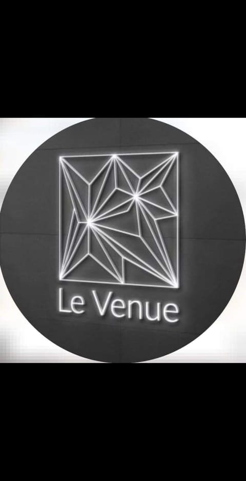 Le Venue — photograph 5