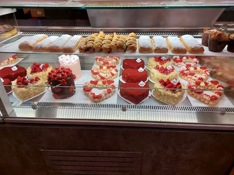 Wooden Bakery — photograph 5