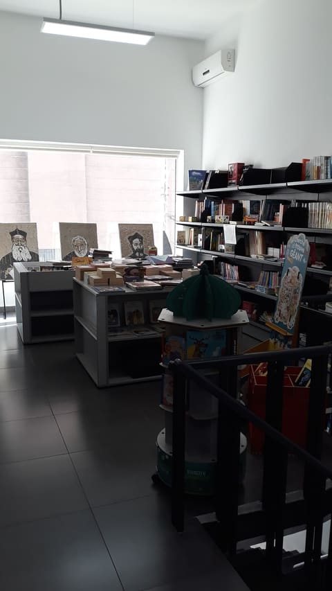 Librairie Stephan — photograph 5
