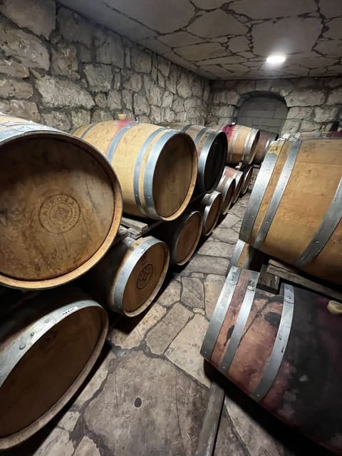 Aurora Winery — photograph 3
