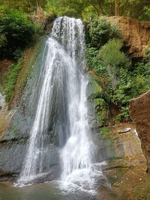 Kfarhelda Waterfall — photograph 2
