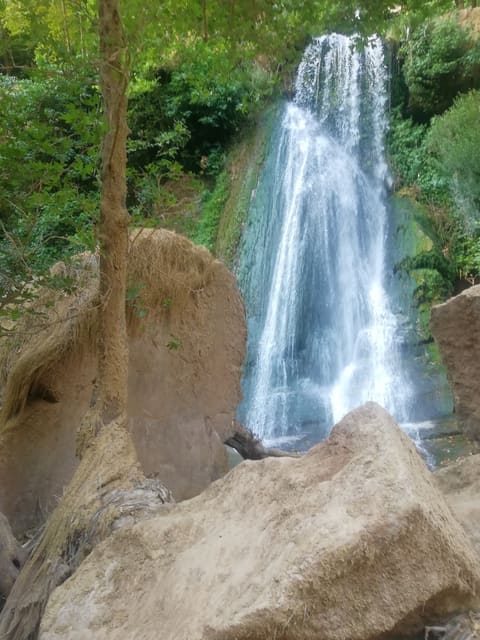 Kfarhelda Waterfall — photograph 6
