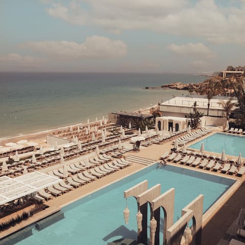 Ocean blue — photograph 4