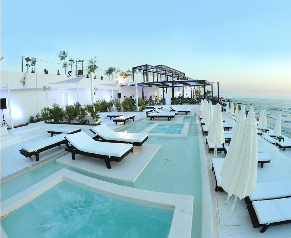 Orchid Beach Lounge