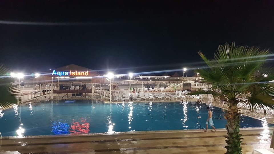 Aqua Island Resort