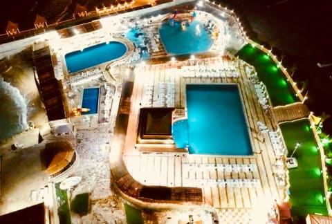 Aqua Island Resort — photograph 4