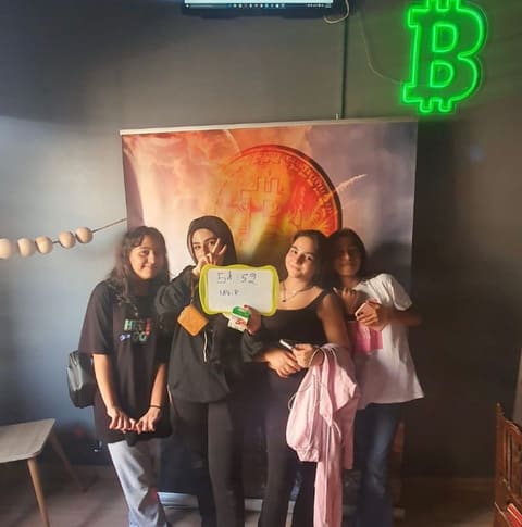 Bitcoin Escape The System — photograph 2