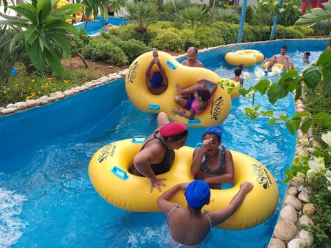 Splash Aqua Park — photograph 3
