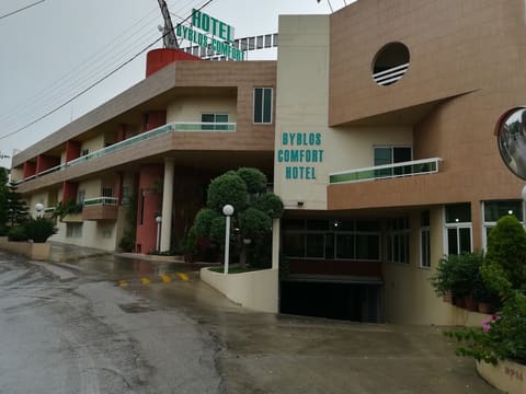 Byblos Comfort Hotel — photograph 5