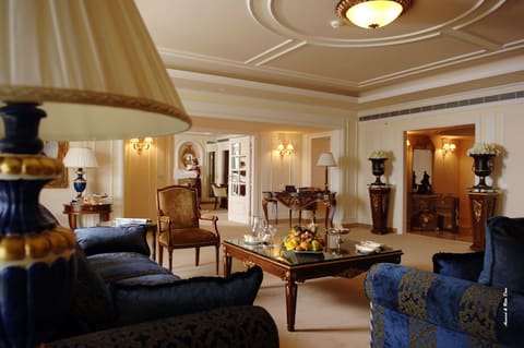 Regency Palace — photograph 6