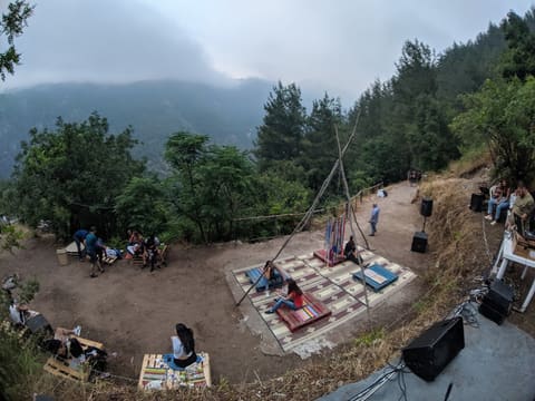 Up Hill Chouwen — photograph 6