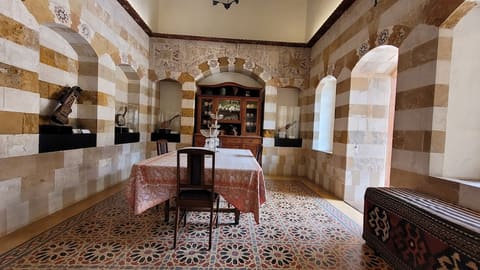 Debbane Palace — photograph 2