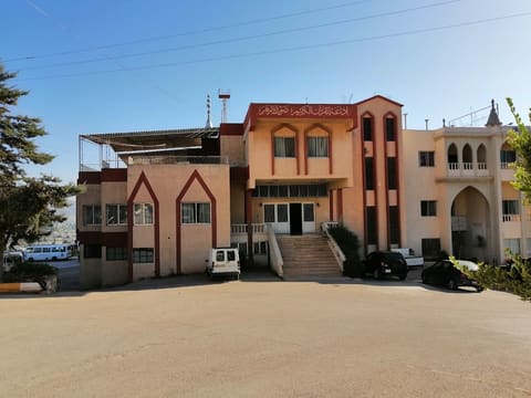 Jameat El Azhar El Bekaa — photograph 2