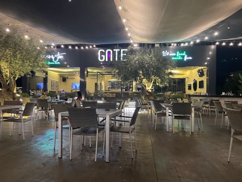 Gate Resto-Cafe — photograph 3