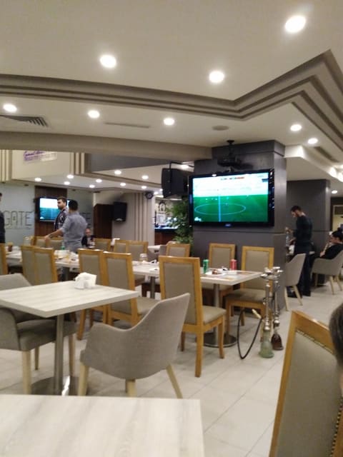 Gate Resto-Cafe — photograph 6