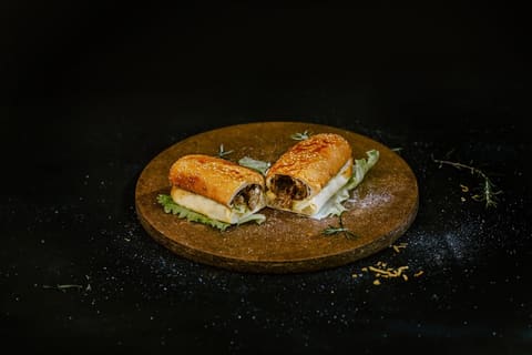 Fred's Food — photograph 2